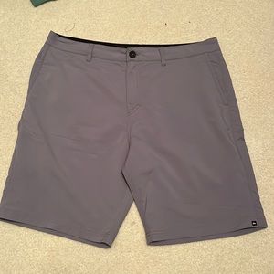 Men’s Quicksilver Bathing Suit Size: 36